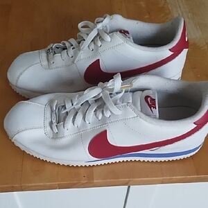 Nike Classic Cortez Forrest Gump White and Red Sneakers